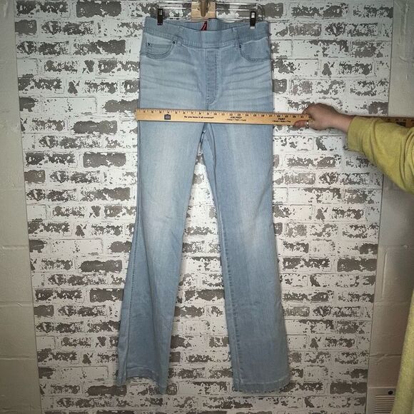 Spanx | women light wash flare denim jeans - Picture 6 of 11